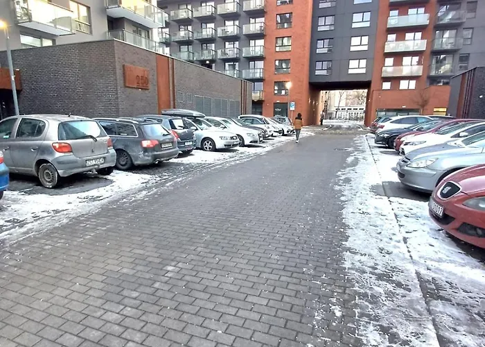 Апартаменты Srodmiescie Bastion Walowa - Free Parking Гданьск
